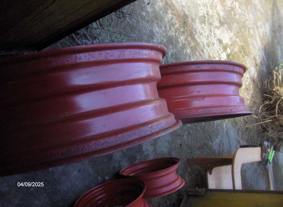 Felgi opony rolnicze 12.4 r 36 volvo