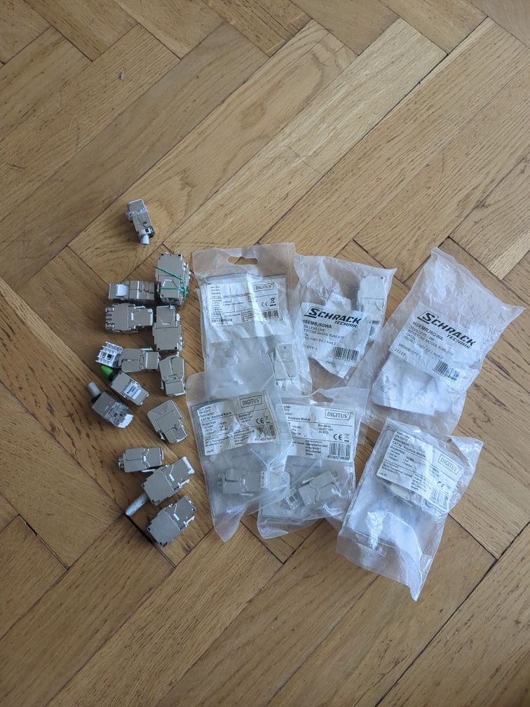 Moduł keystone RJ45, kat.6A/klasa EA 10G RE-EMBEDDED, STP
4PPoE (100W)