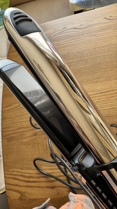 Професійний вирівнювач BaByliss PRO Elipsis 3000