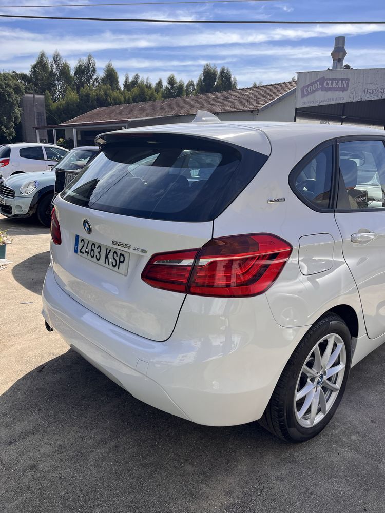 BMW 225xe Plug-in Híbrido / Gasolina ja legalizado