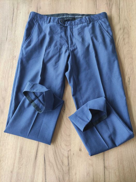 Granatowy garnitur marynarka i spodnie LAVARD