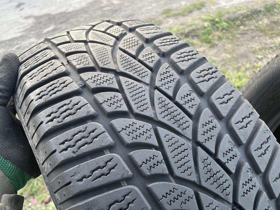Зимові шини Dunlop 225/60 R16
