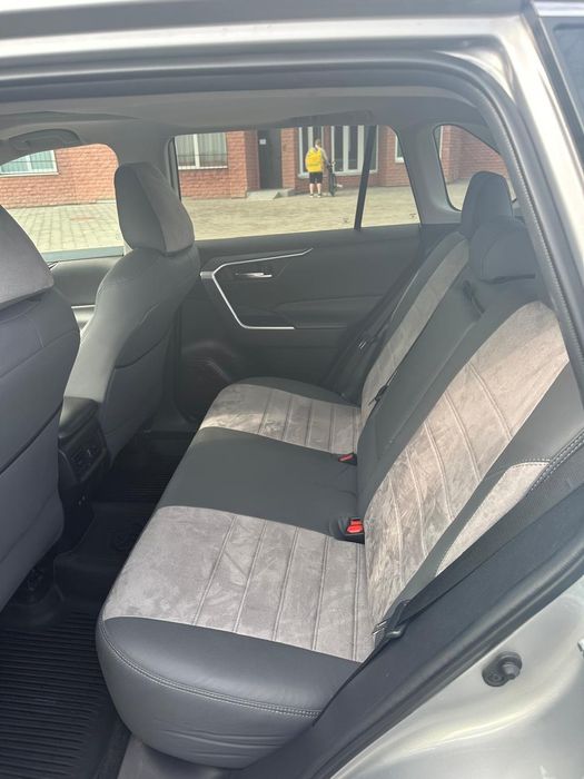 Продам Toyota  RAV 4