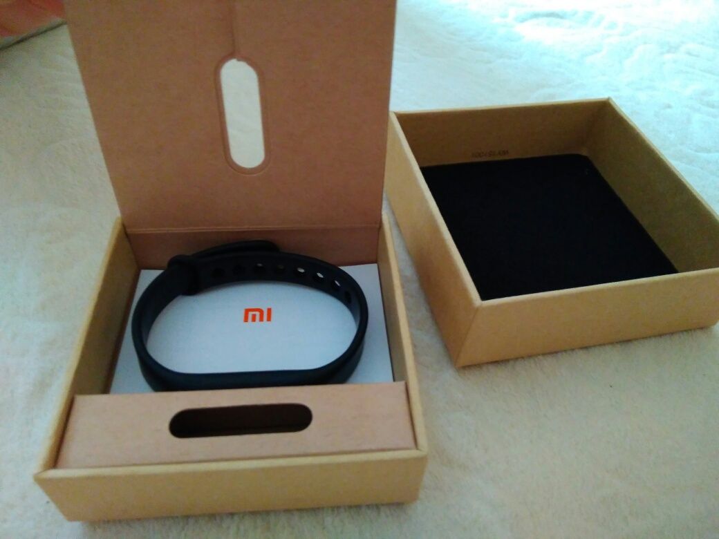 Фітнес-трекер Xiaomi Mi Band 1