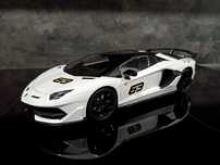 1:18 Lamborghini Aventador SVJ Roadster w stanie idealnym jak nowy