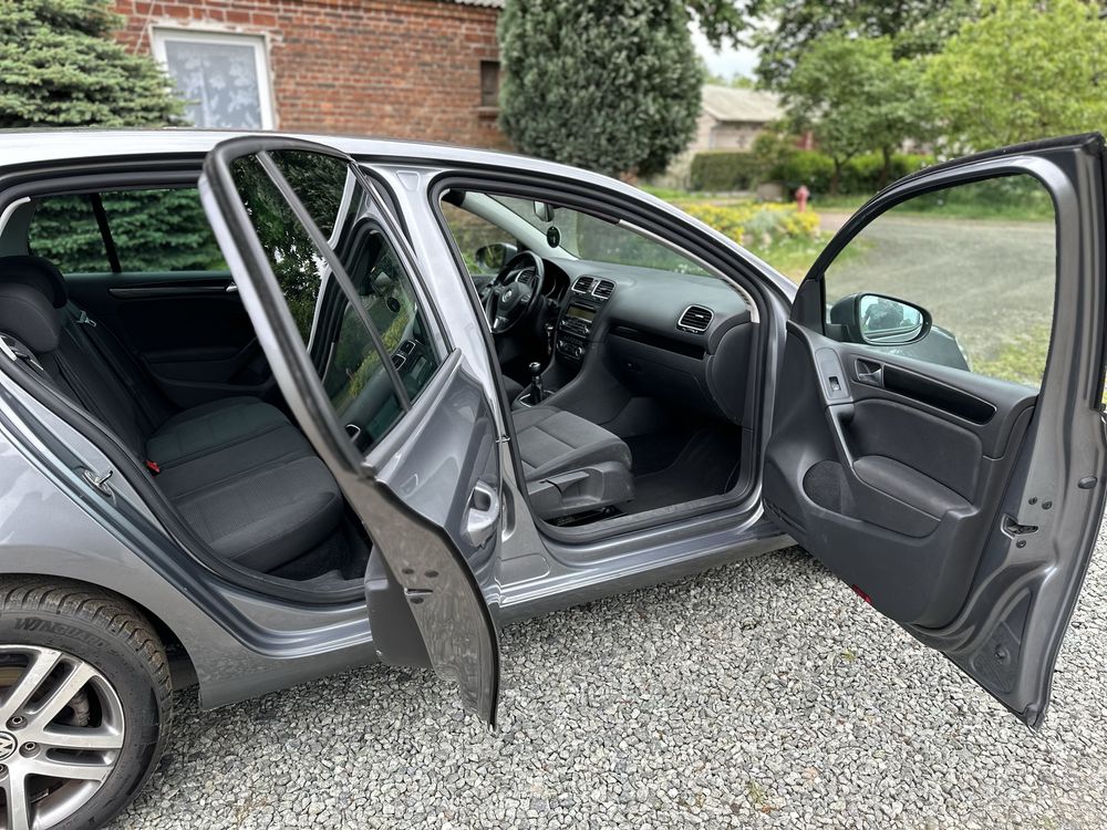 Volkswagen Golf VI  1.6 TDI 105KM