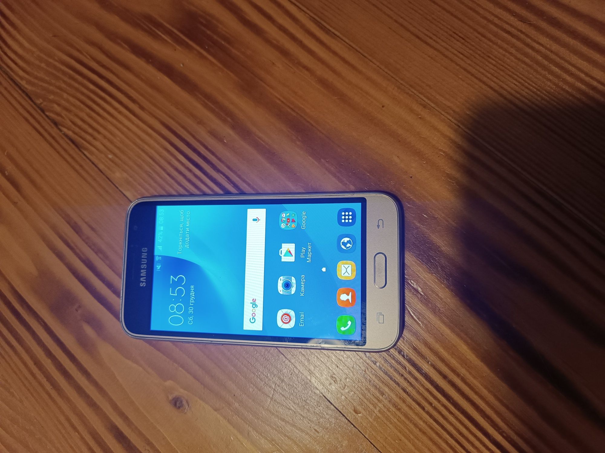 Продам Samsung J1