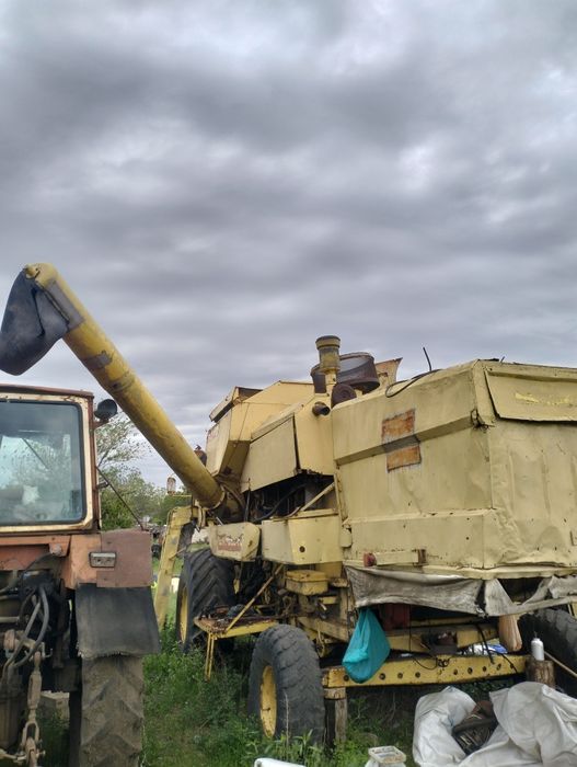 Комбайн ньюхоланд 8070