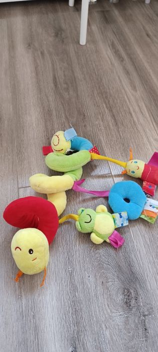 Іграшки на коляску, ліжко спіралька  юла карусель