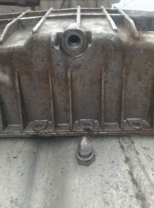 Піддон масляний .