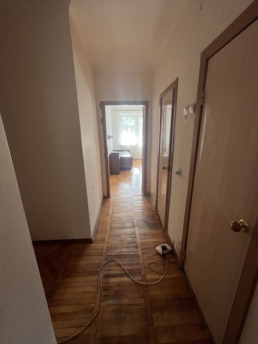 3 кім. Вул. Золотогірська 100$