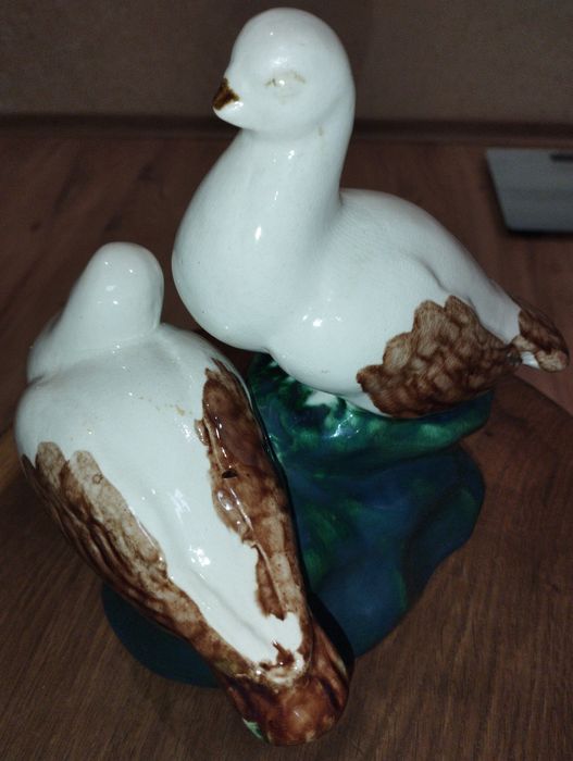 Статуэтка Голуби, керамика, майолика.
