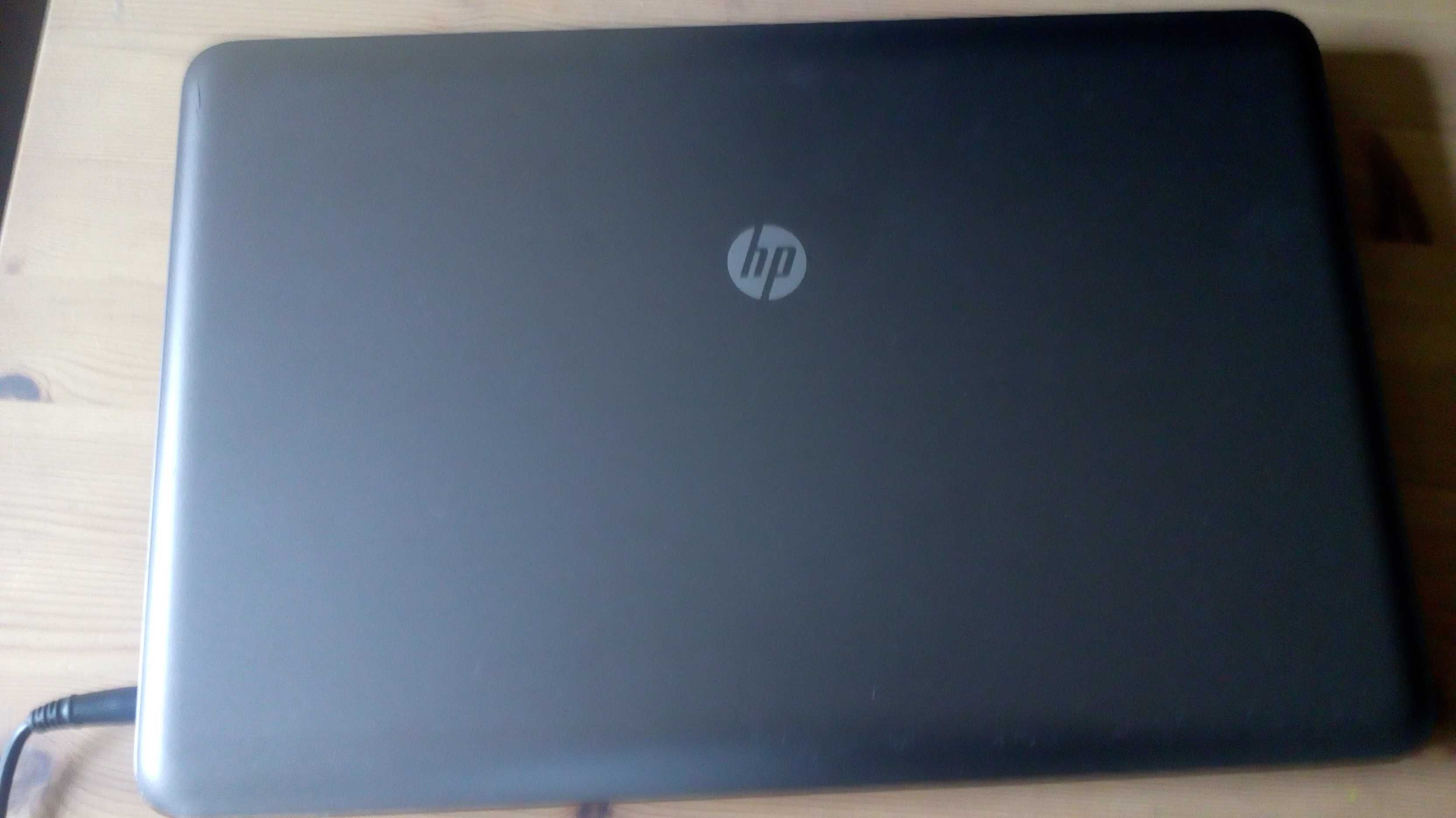 Firmowy laptop 16:9