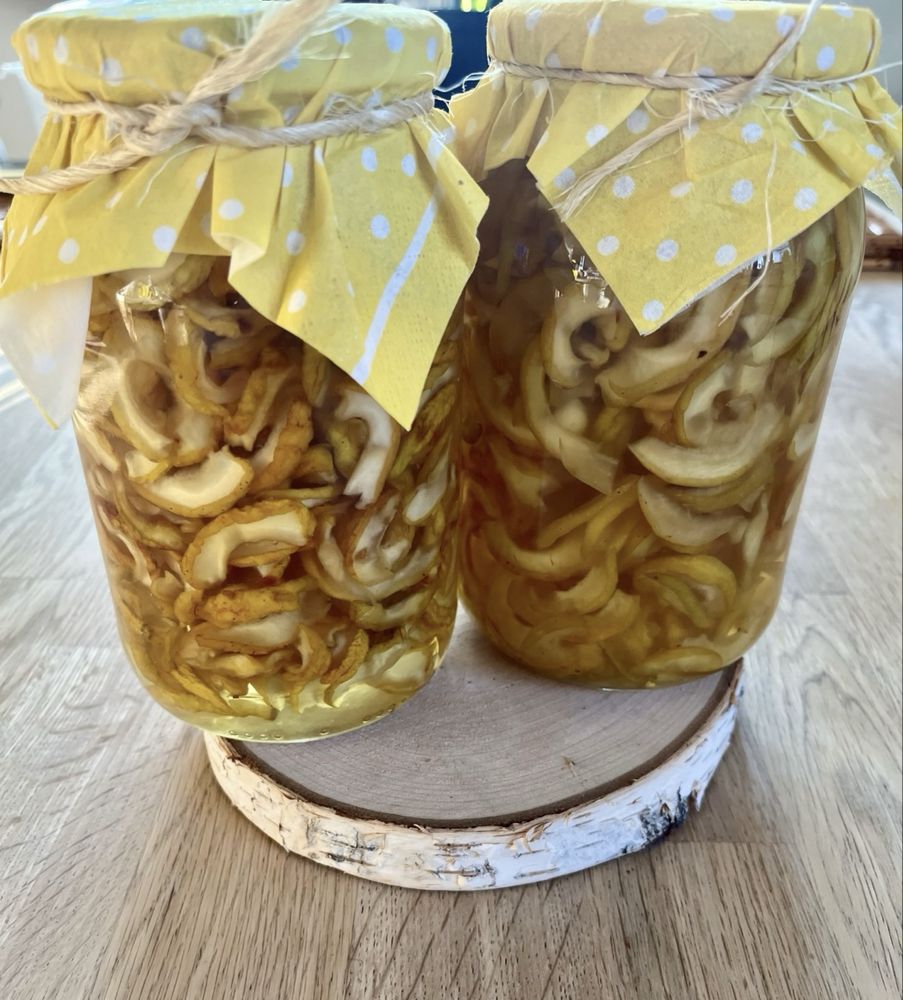 Owoce pigwowca japońskiego w syropie-900 ml