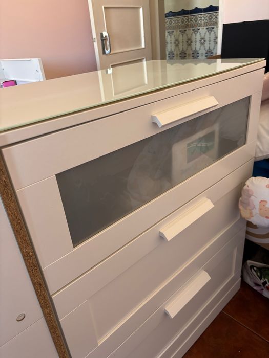 2 Cômodas Ikea com 3 gavetas