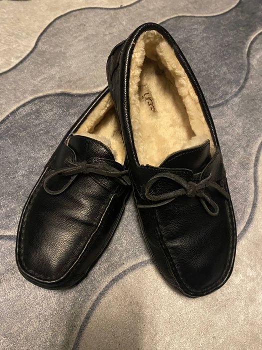 Зимові кожані мокасини UGG 41/26