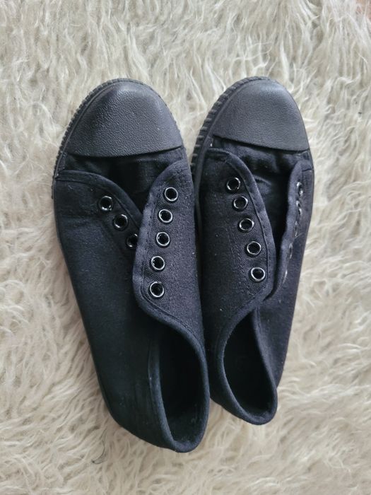 Sprzedam NOWE trampki dla dziecka