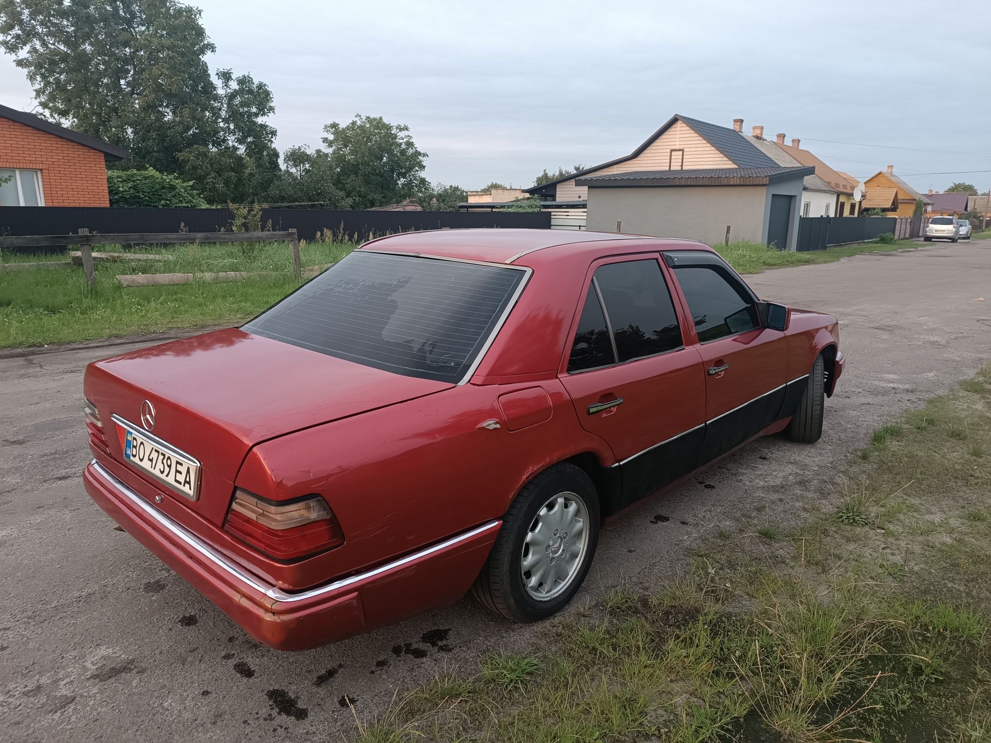 Mercedes Benz w124.