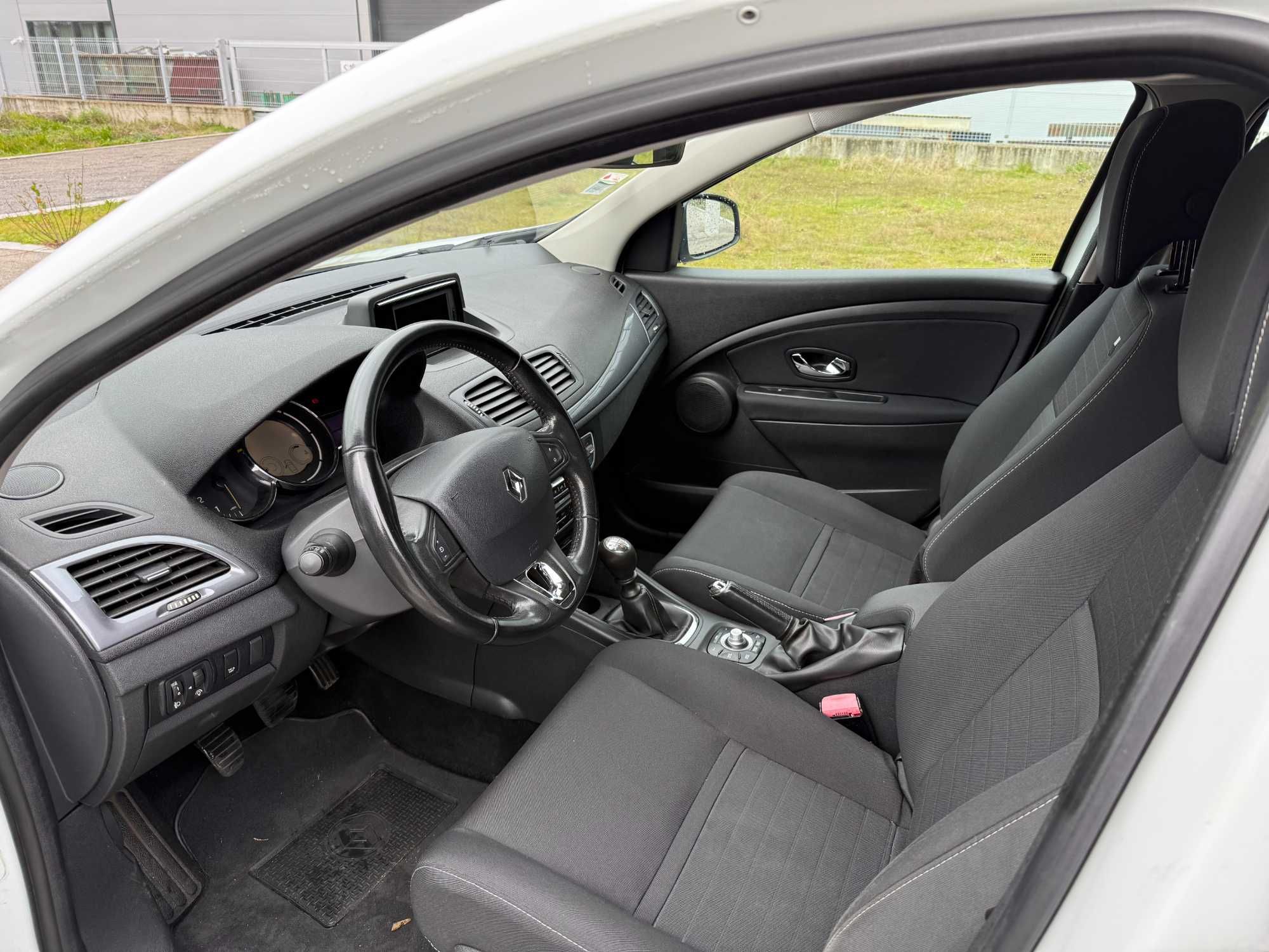 MEGANE 3 1.5 DCI COMO NOVO