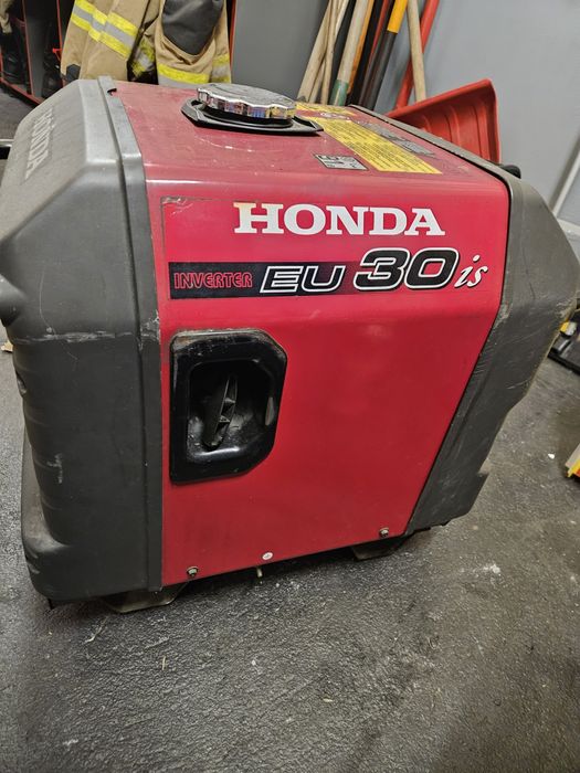 Agregat prądotwórczy honda Eu30is avr