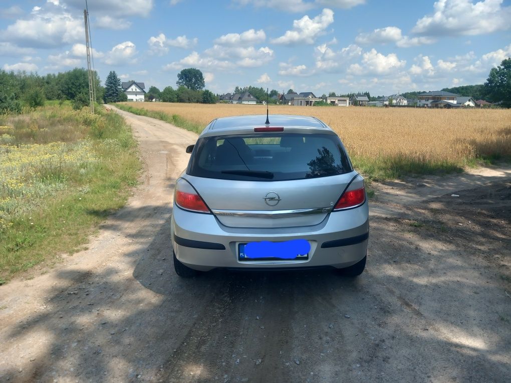 Sprzedam Opla Astrę 1.8 Sekwencja 2005rok *Sprawna Klima* Bez Rdzy*