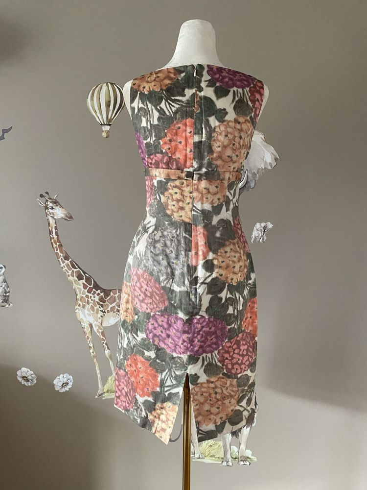 Jedwabna elegancka okazjonalna sukienka wesee chrzciny Hobbs 36 S