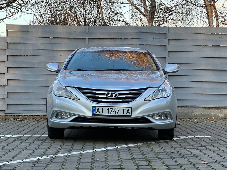 Hyundai Sonata YF