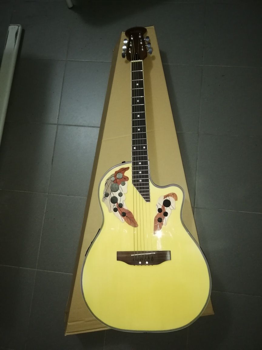 Guitarra tipo ovation