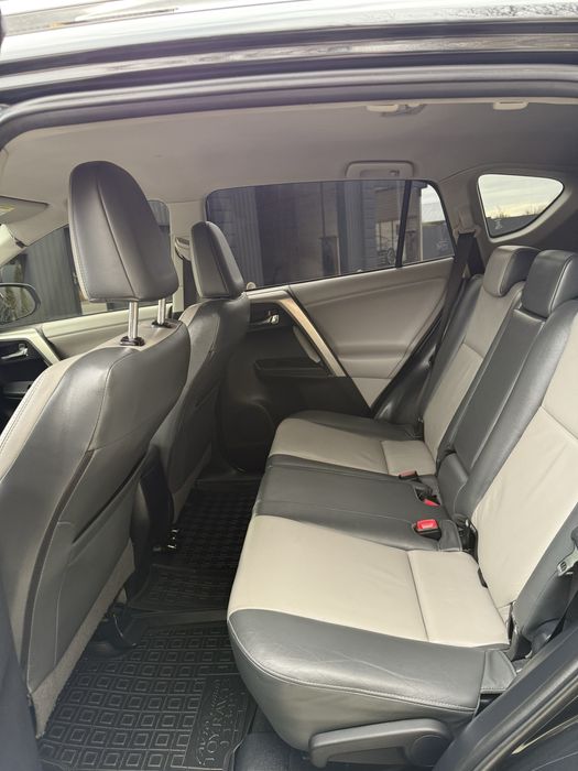 Toyota Rav 4 2.2 2013