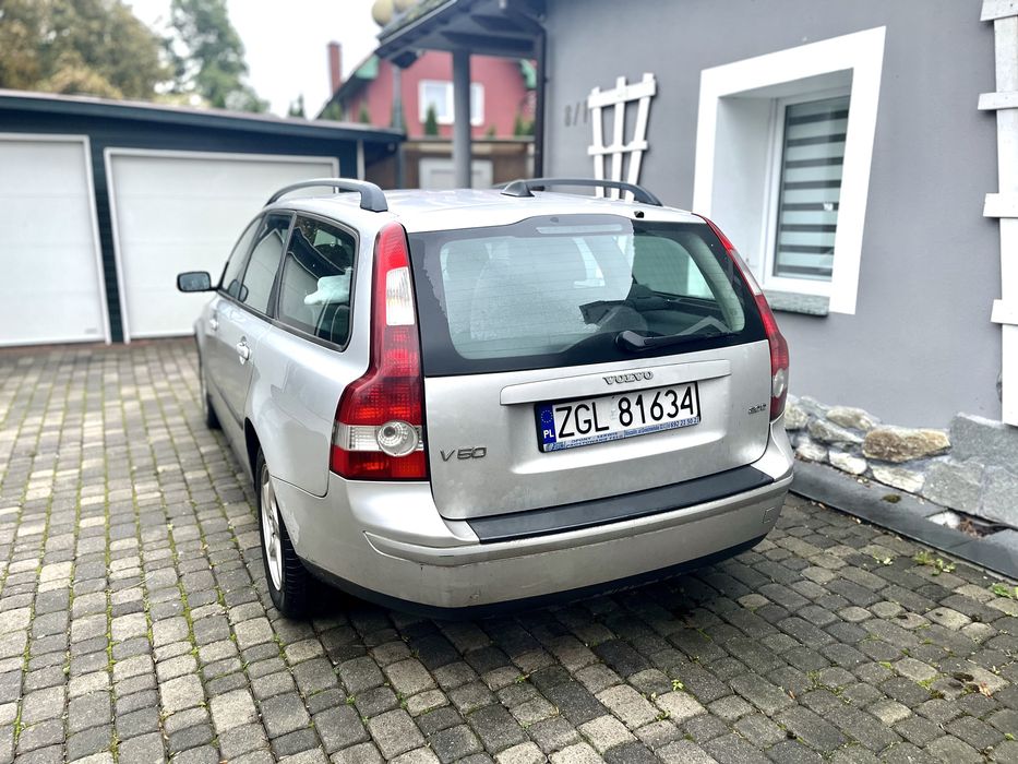 Samochód Volvo V50