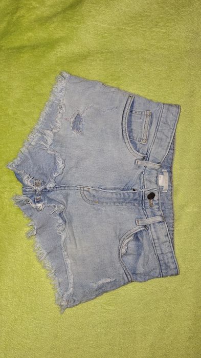 Krótkie spodenki szorty dżinsowe 36