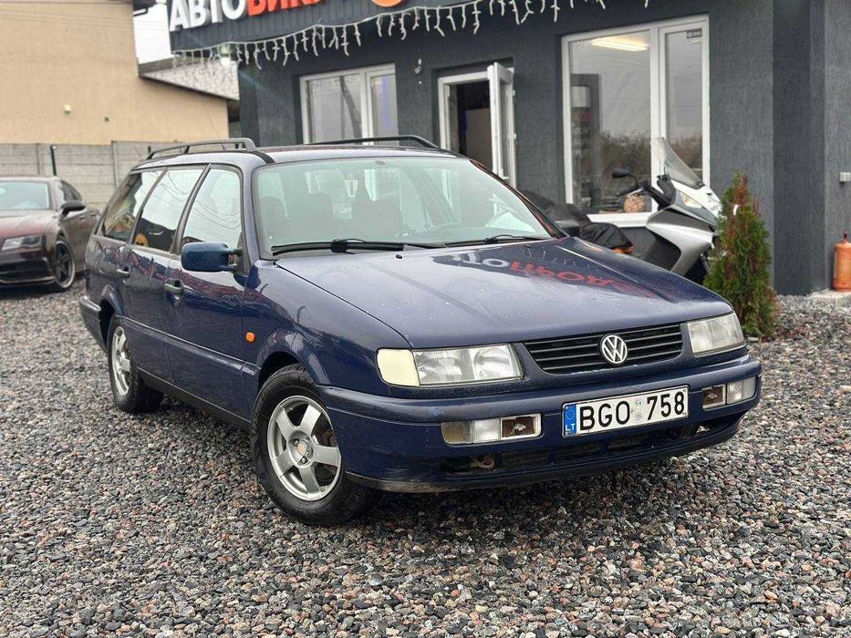 VOLKSWAGEN PASSAT B3 1994 рік 1.8 газ/бензин