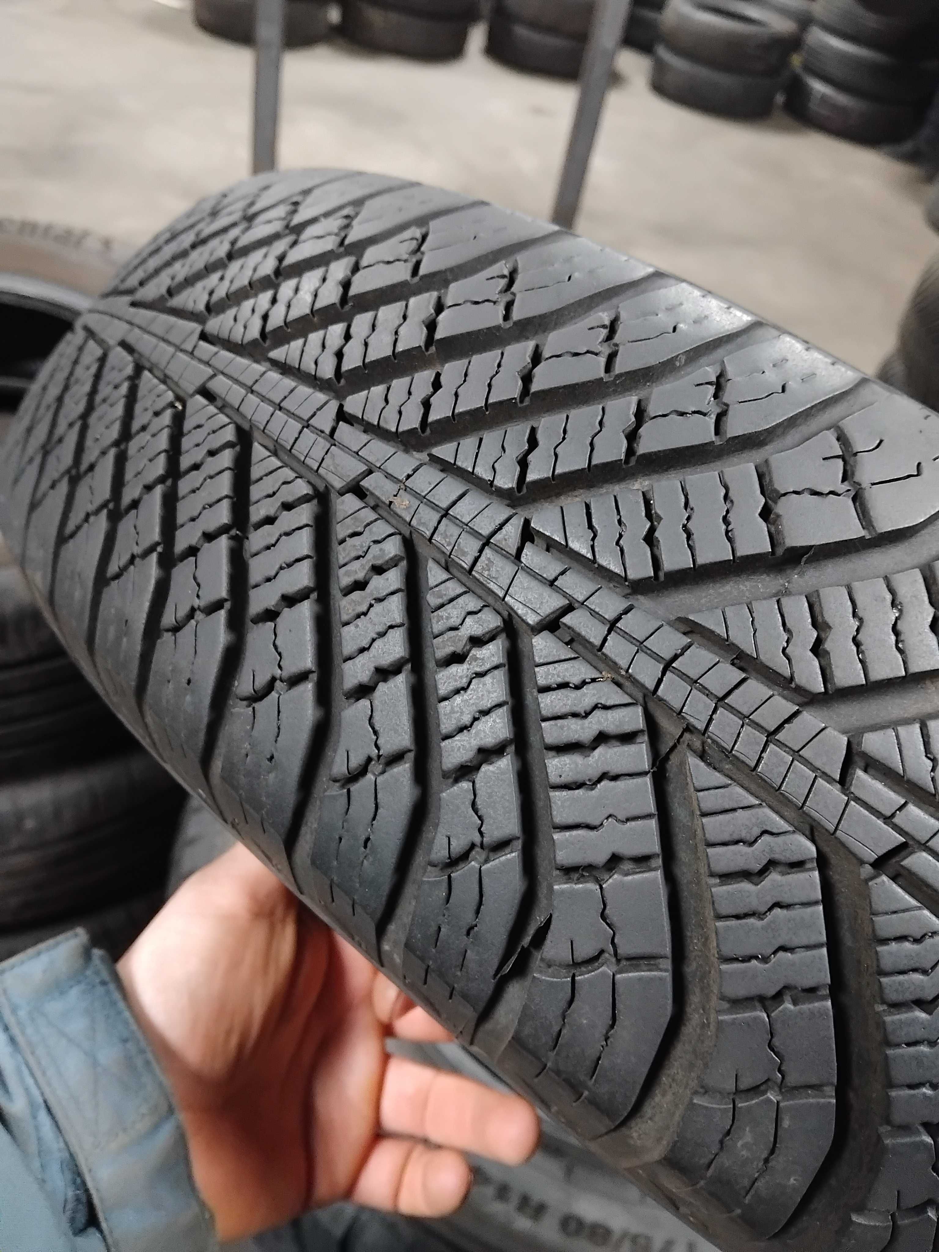 Шини бу 175/80 R14 Kumho Solus HA31 Пара
