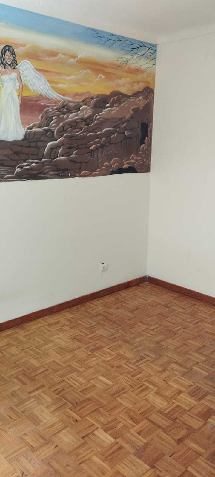 Venda de 50% T2 com renda 750€/mês — Imóvel ocupado