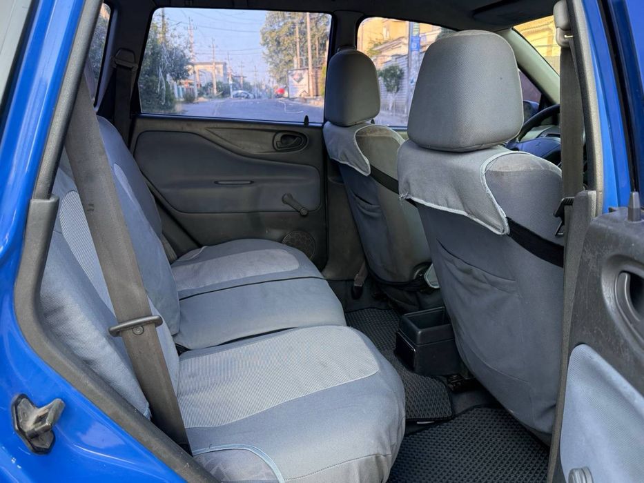 Продам Mitsubishi Spece Star 1.3л Бензин Механика-5ст