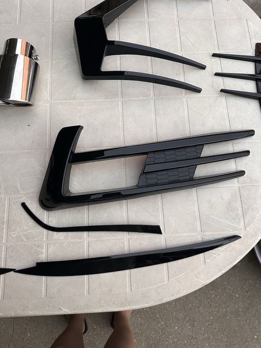 kit de apliques esteticos black piano para vw + ponteira de escape