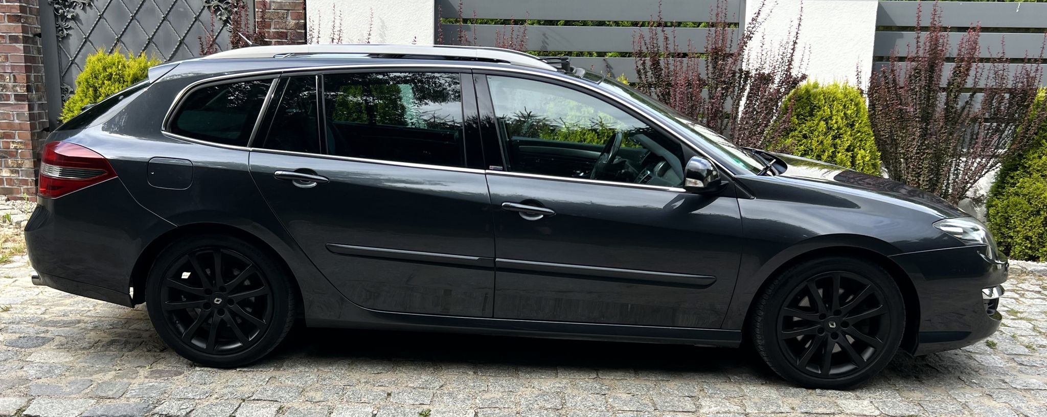 Renault Laguna //LIFT//GT-LINE//4-Control//BOSE//BI-Xenon//Panorama//Navi//PDC//Alu//