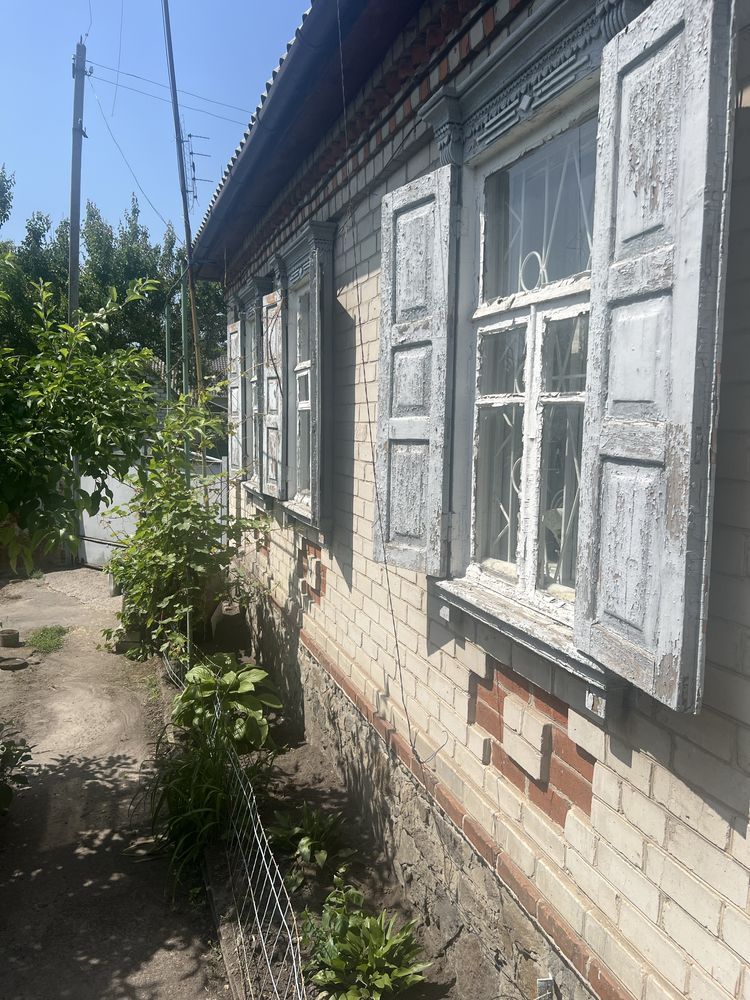 Продам ДОБРОТНИЙ   будинок  РЕЇВКА з окремим подвірʼям