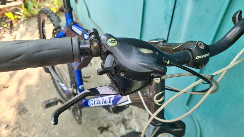 GIANT boulder se (велосипед відомого бренду)