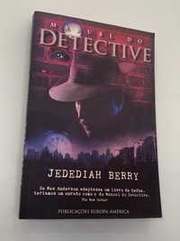 Livro “ Manual do Detective “ novo