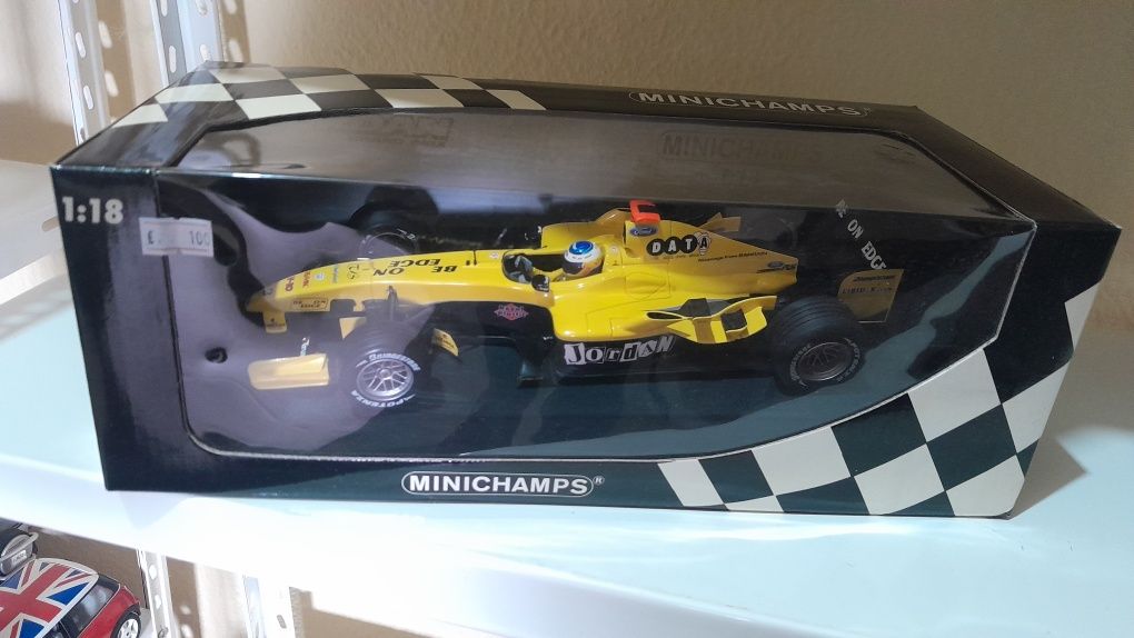 Largas dezenas de miniaturas 1/18