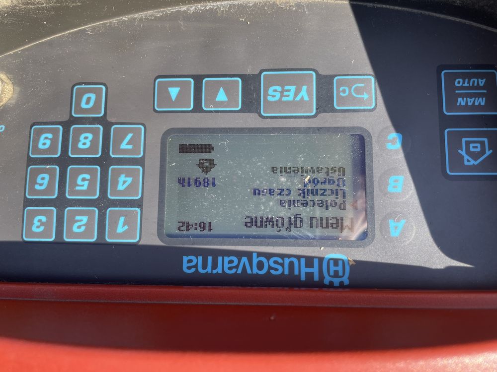 Kosiarka robot koszący Husqvarna 230ACX automower