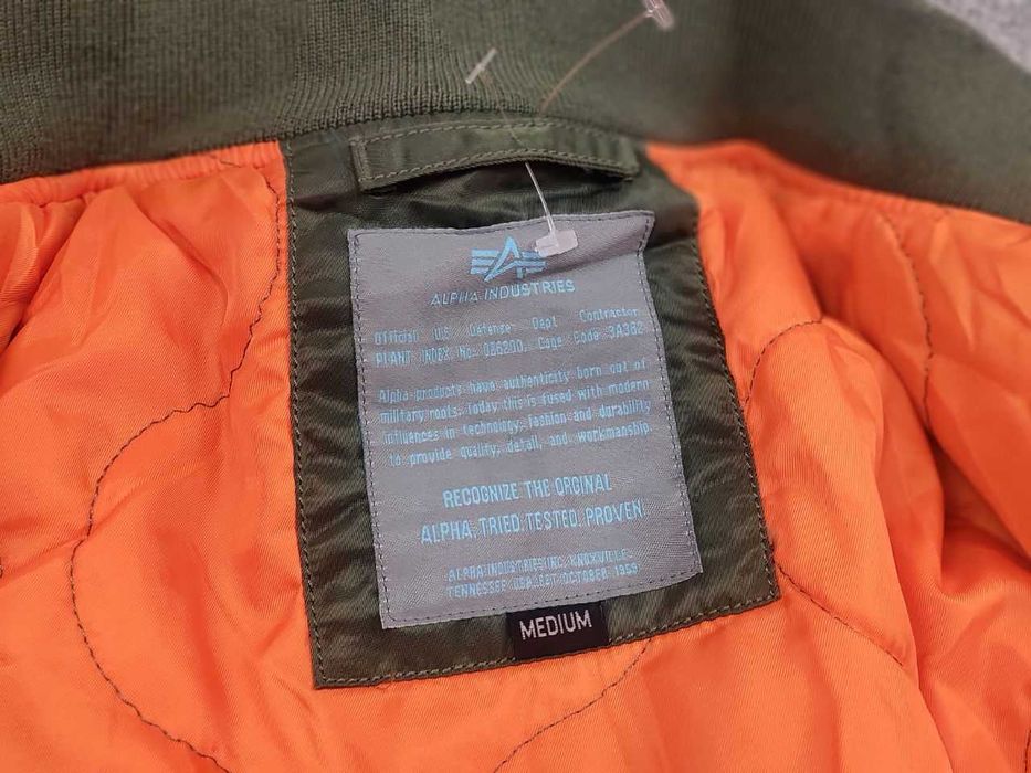 Куртка Alpha Industries оригінал мілітарі тактичний бомбер з кишенями