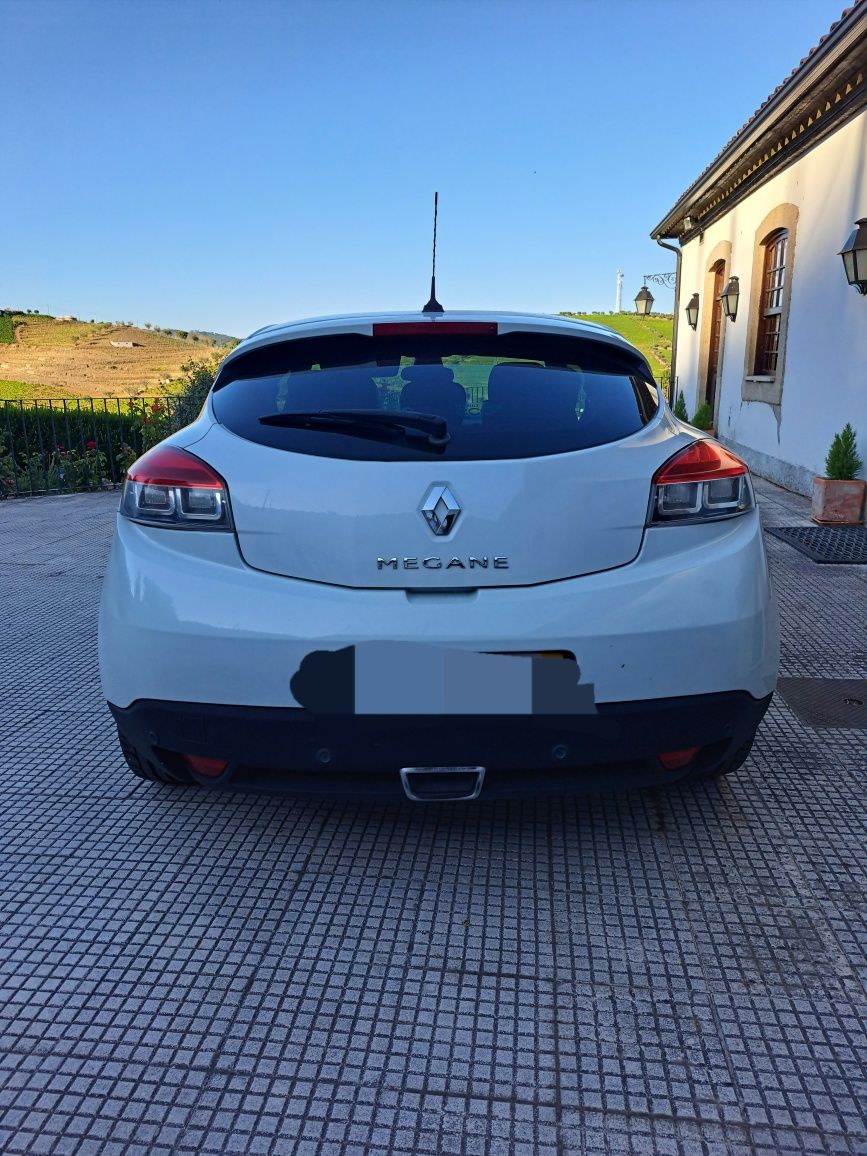Renault megane bose edition 1.6cc 130 cv