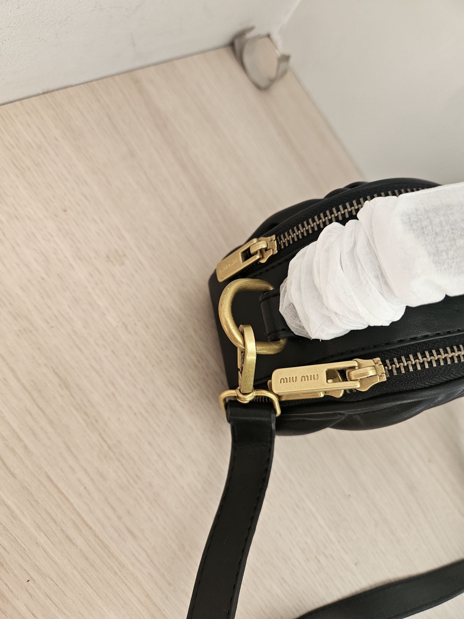 Damska torebka miu miu