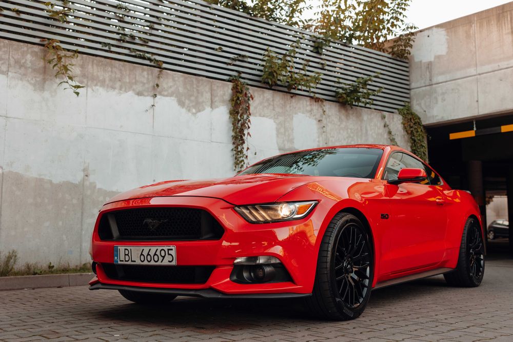 Wynajem Ford Mustang 5.0 GT - Wynajem auta na doby