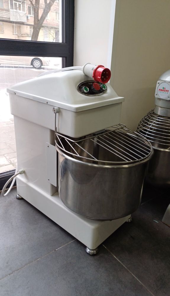 Тістоміс SPIRAL MIXER SDD-30  30л