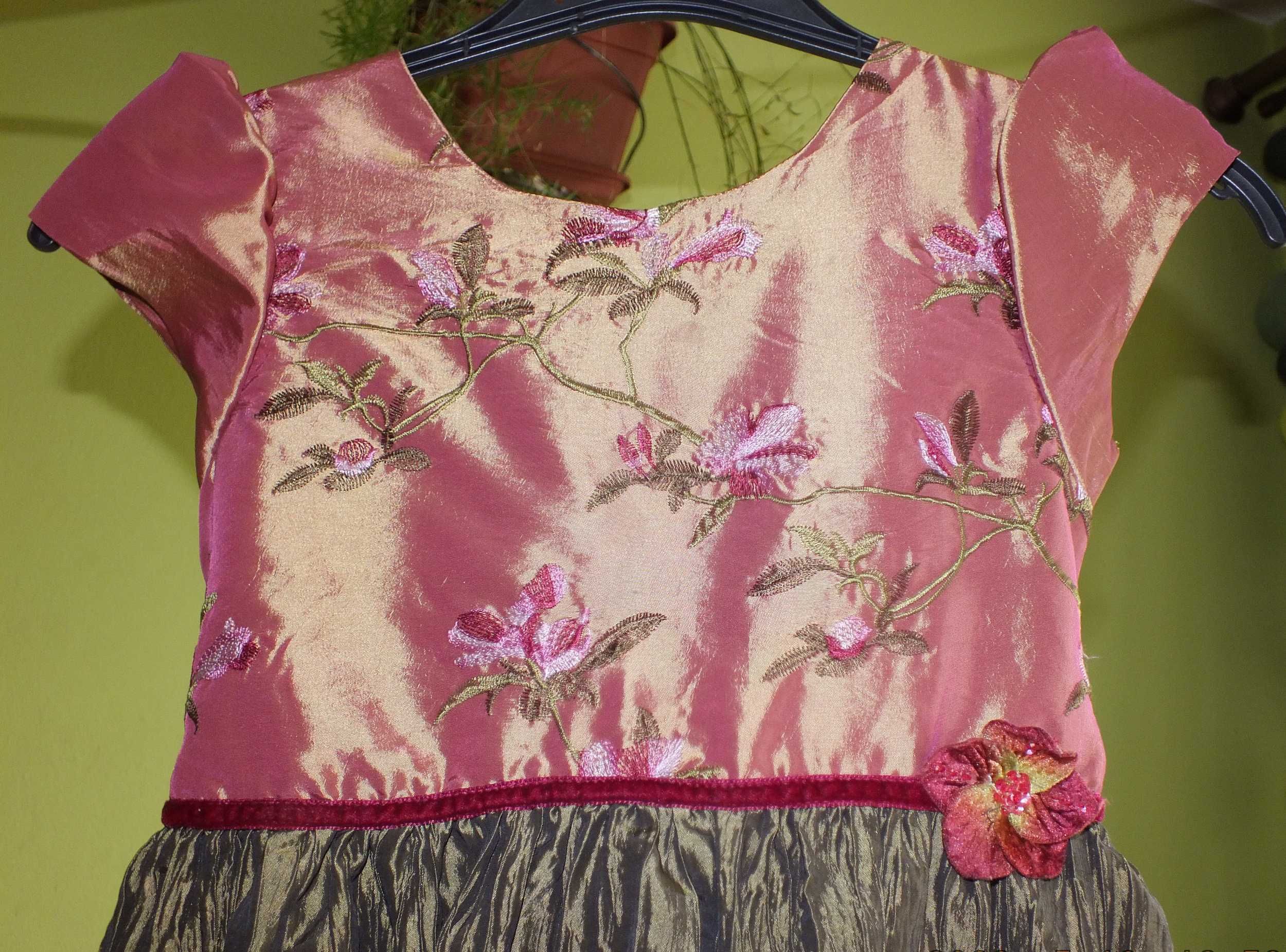 Letnia sukienka plażowa różowa fuksja w kwiaty r. 122 128 bdb