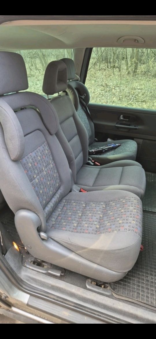 VOLKSWAGEN SHARAN, 7 miejsc,  mini kamper,  do poprawek