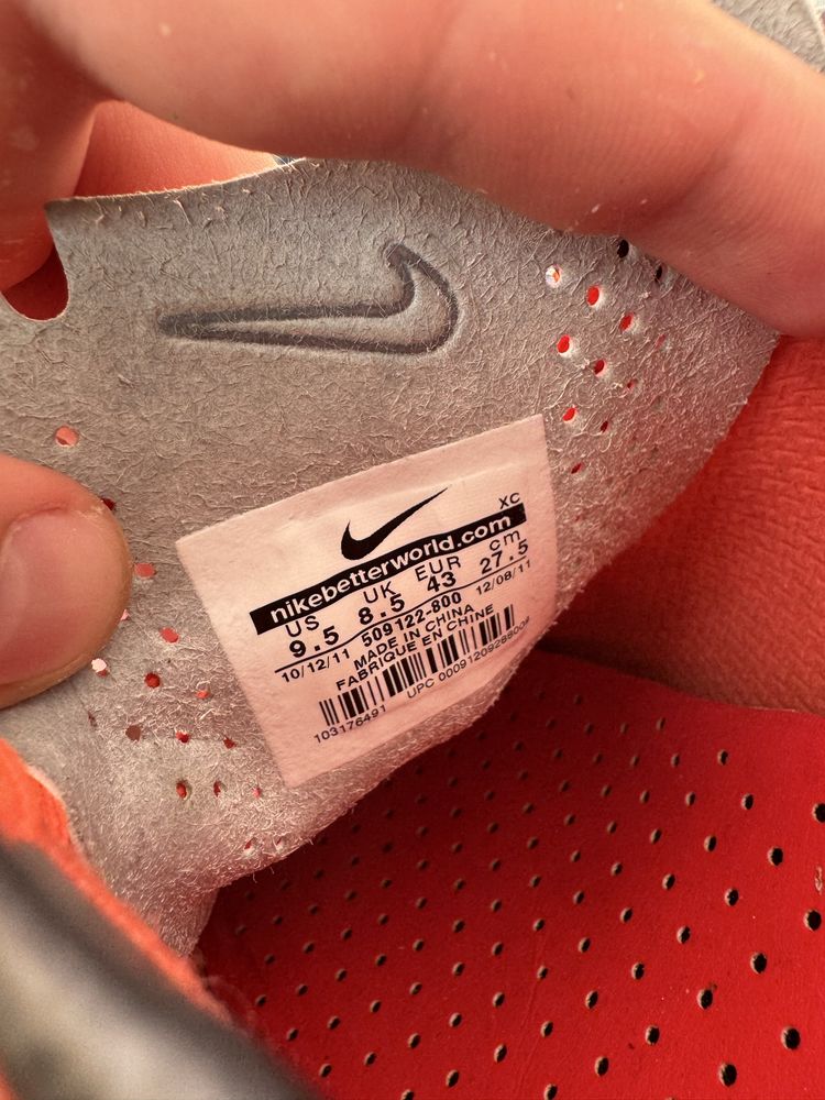 Футбольные бутсы Nike Mercurial Vapor VIII / 42-43 размер / 27 см